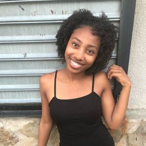 Meet your Posher, Andrea